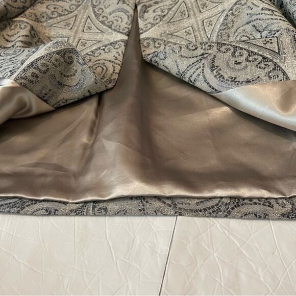 Chico’s Tan Metallic Faux Fur Mob Wife Glam Cuff Evening Jacket NWOT Size 4P - Picture 9 of 14